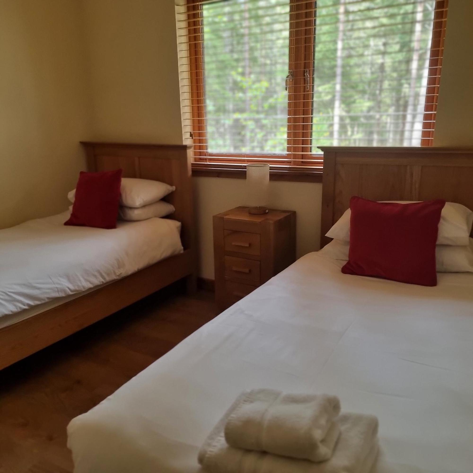 Cairngorm Lodges Aboyne Eksteriør bilde